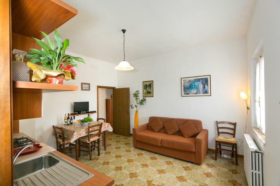 קסטלינה מריטימה Agriturismo Case Nuove מראה חיצוני תמונה