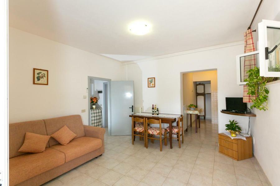 קסטלינה מריטימה Agriturismo Case Nuove מראה חיצוני תמונה