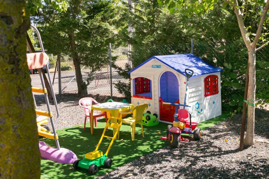 קסטלינה מריטימה Agriturismo Case Nuove מראה חיצוני תמונה