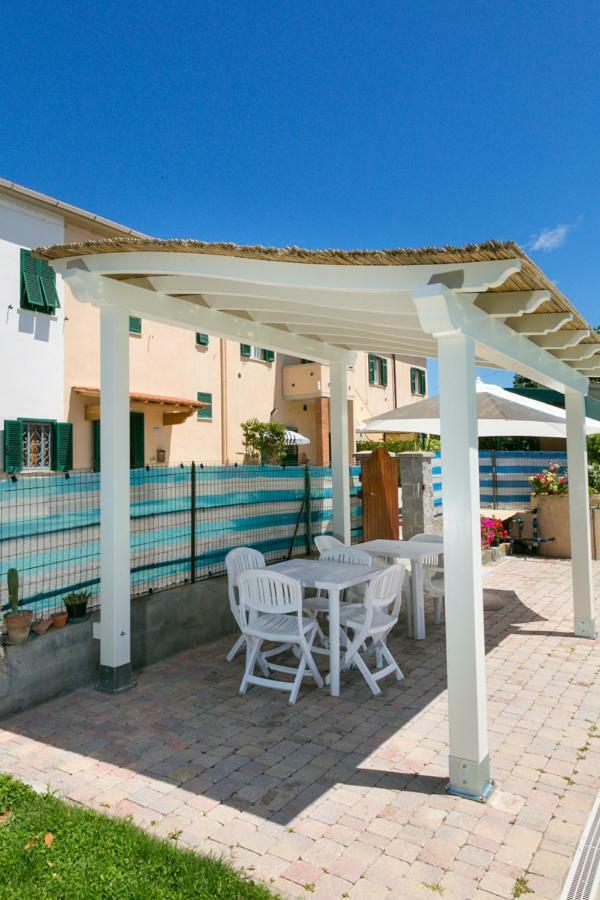 קסטלינה מריטימה Agriturismo Case Nuove מראה חיצוני תמונה